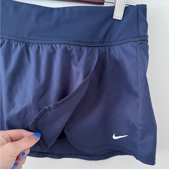 Nike Women’s Athletic Skirt - Picture 2 of 4
